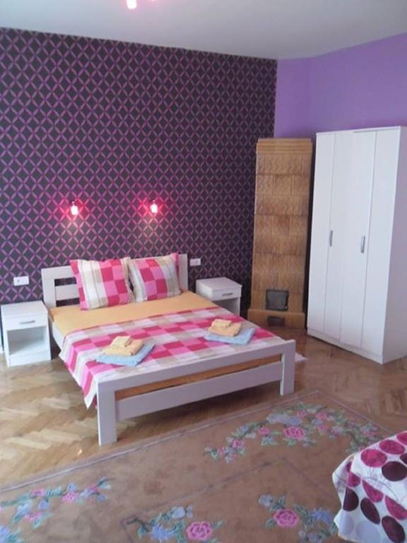 Family Top Rooms Bela Lada Sobe Novi Sad Esterno foto