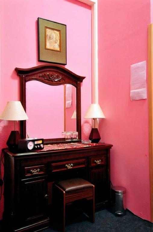 Family Top Rooms Bela Lada Sobe Novi Sad Esterno foto